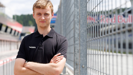 Lewis Gilbert signs with WSR to remainder of 2026 BTCC