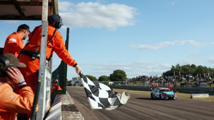Почему спорные правила снова стали темой разговора во время визита BTCC в Thruxton