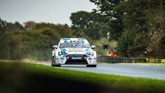 BTCC Croft: Добл избежал серьезных аварий в Croft